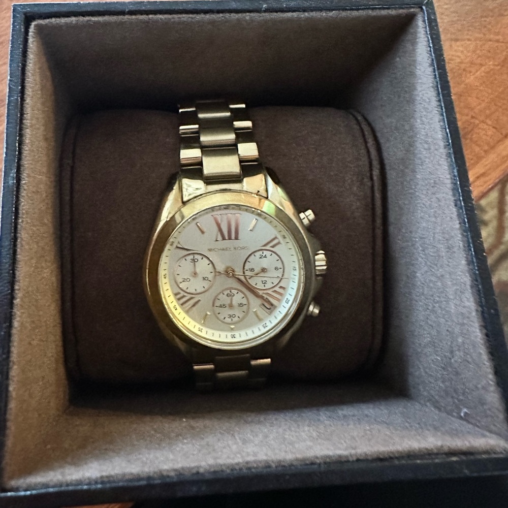Michael kors gold watch